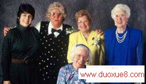 (图)Top, from left to right: Kathy Kleiman, Jean Bartik, Marlyn Meltzer, Kay Antonelli; Bottom: Betty Holberton (图)Top, from left to right: Kathy Kleiman, Jean Bartik, Marlyn Meltzer, Kay Antonelli; Bottom: Betty Holberton